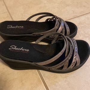Sketchers black sandals